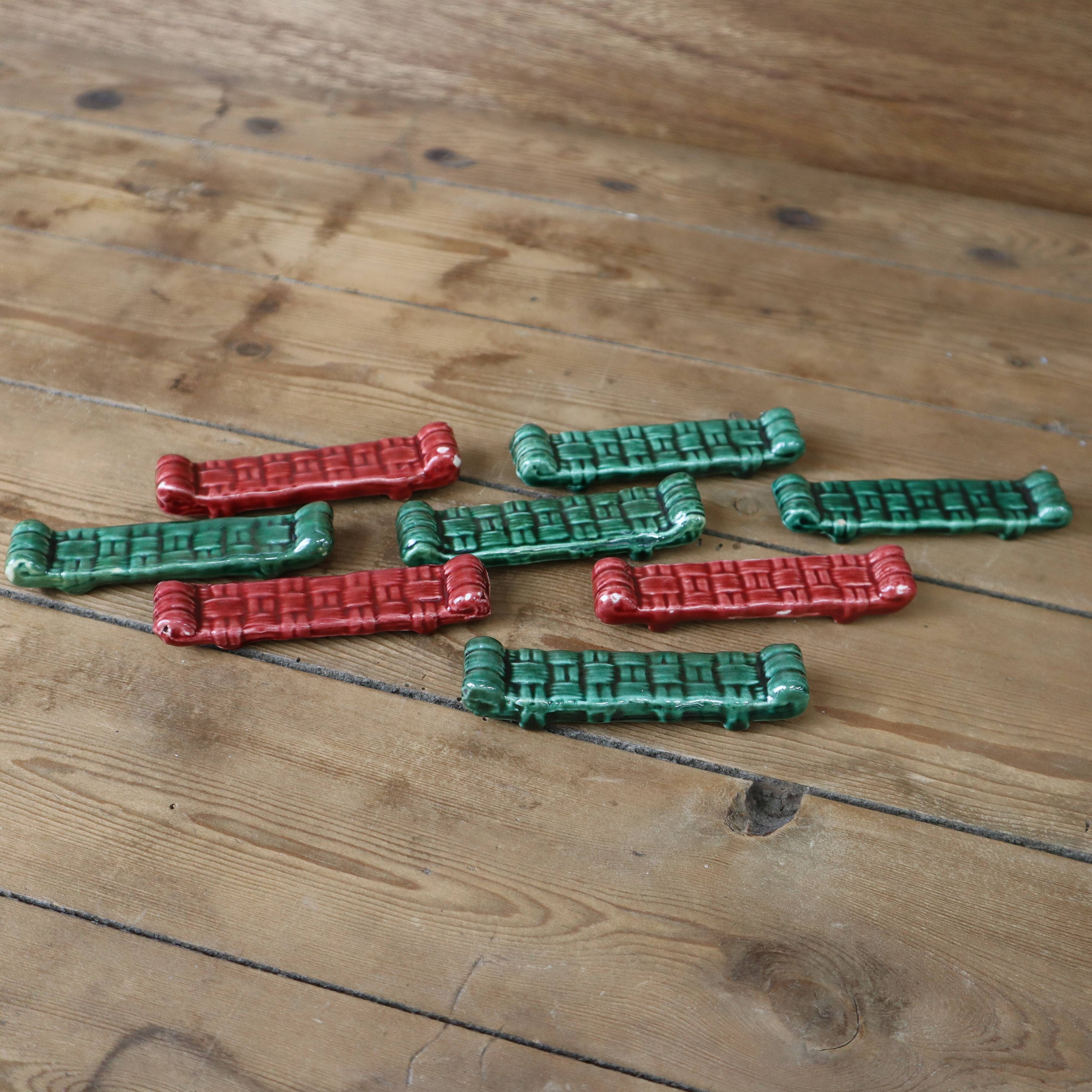 Set of 8 lonchamp france knife holders in barbotine