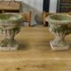Paire de vases Médicis en pierre reconstituée XXème
