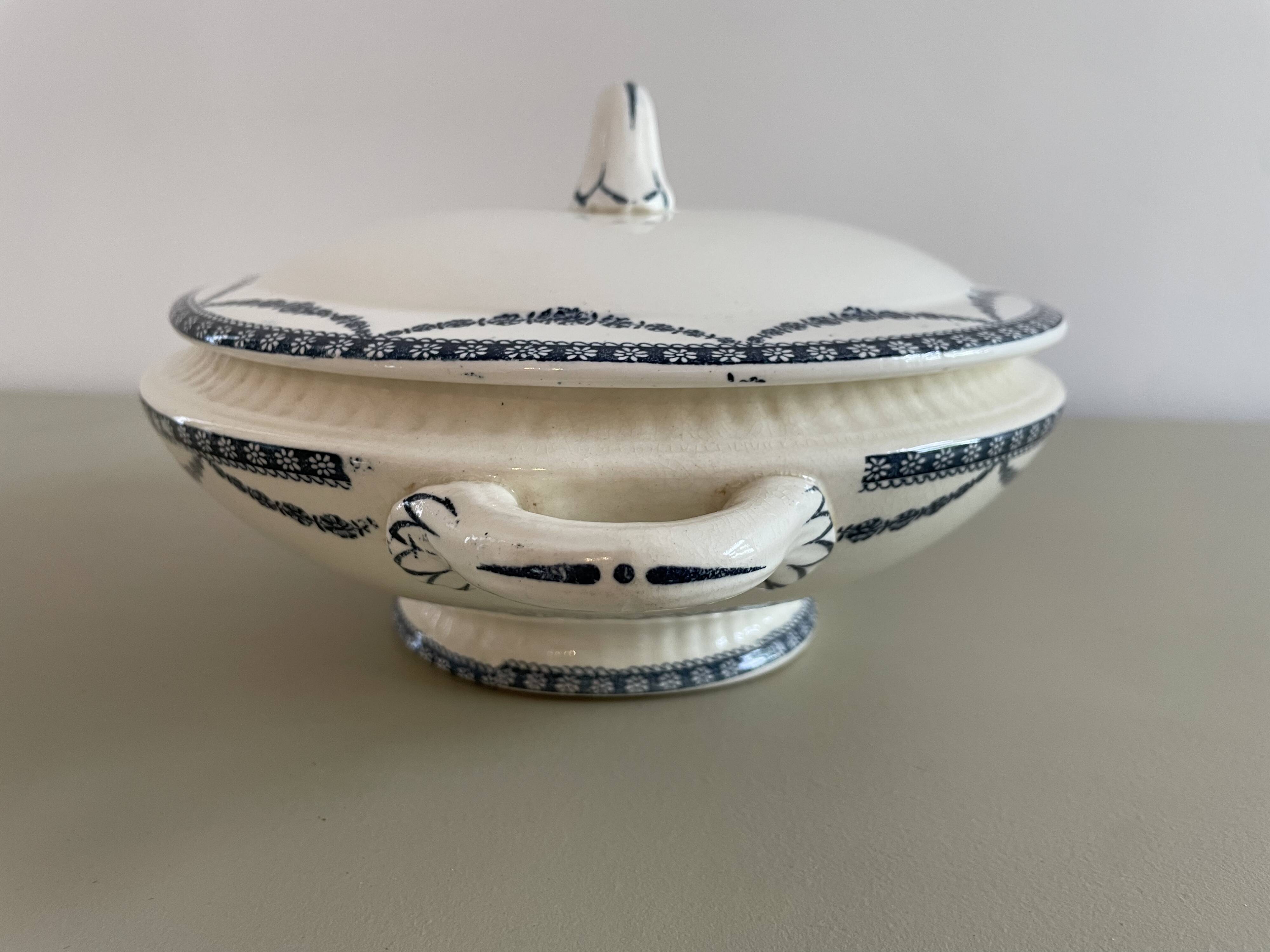 Petite soupière ou légumier en terre de fer Salins modèl Vincennes