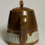 Theiere and milk jar thereof