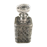 Whisky decanter with glass cap