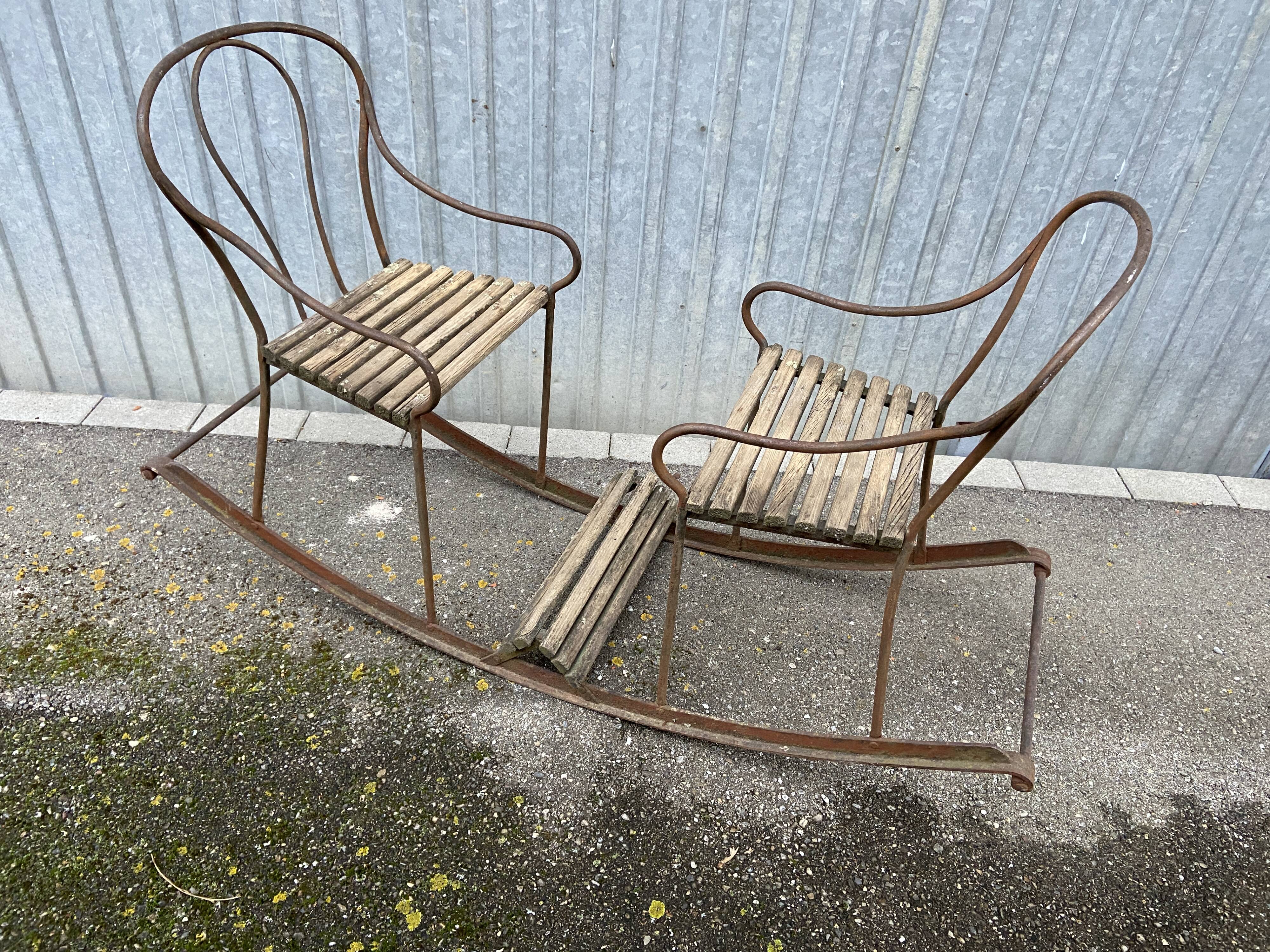 Double child swing old 1900