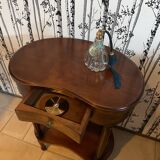 Kidney table