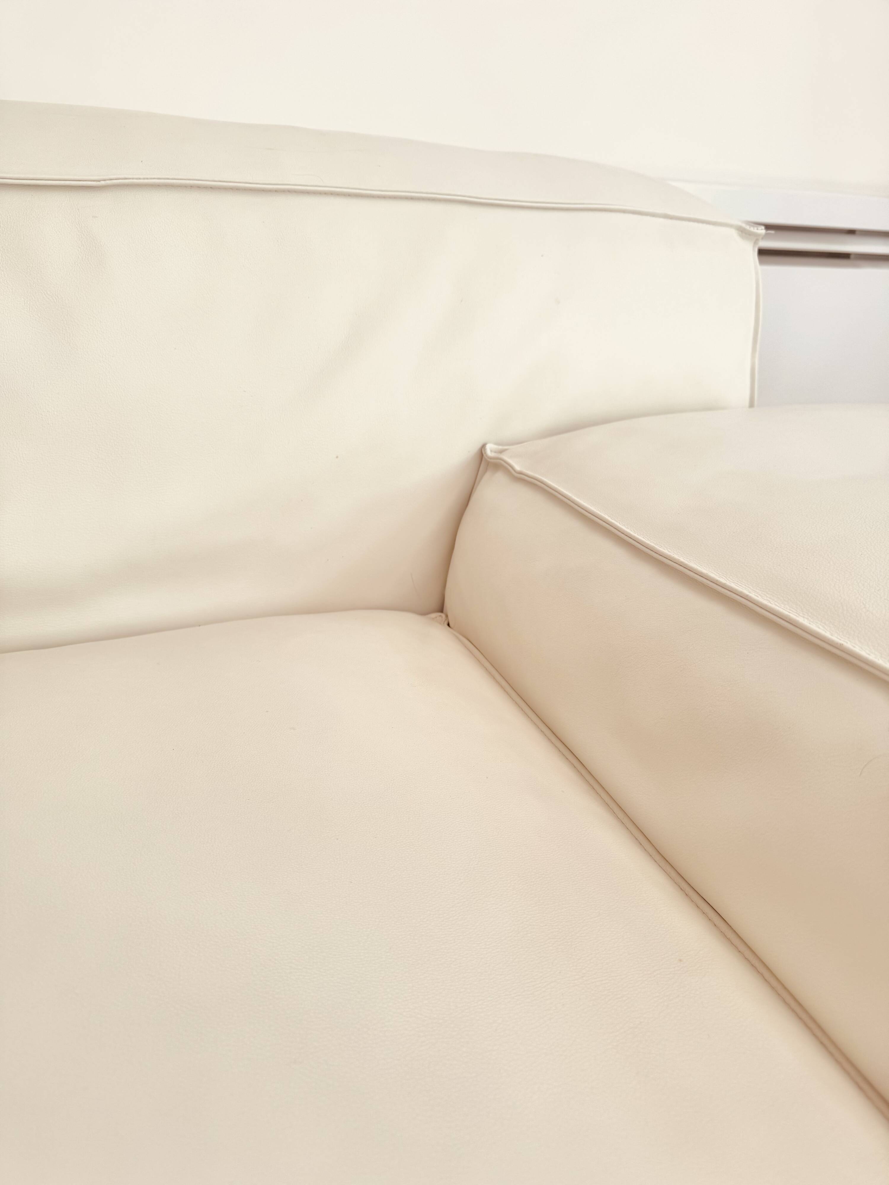 Living Divani Extrasoft sofa in white leather, new condition