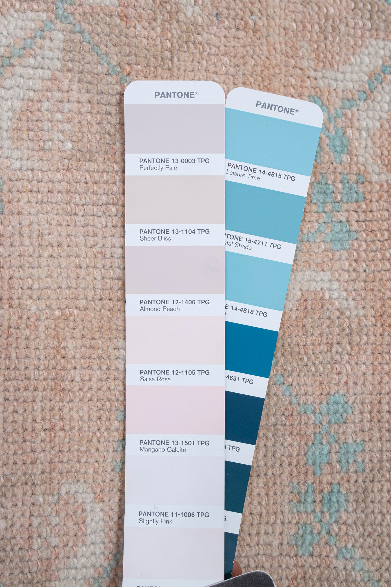 Antique central anatolian karapinar rug 4'9" x 7'2"