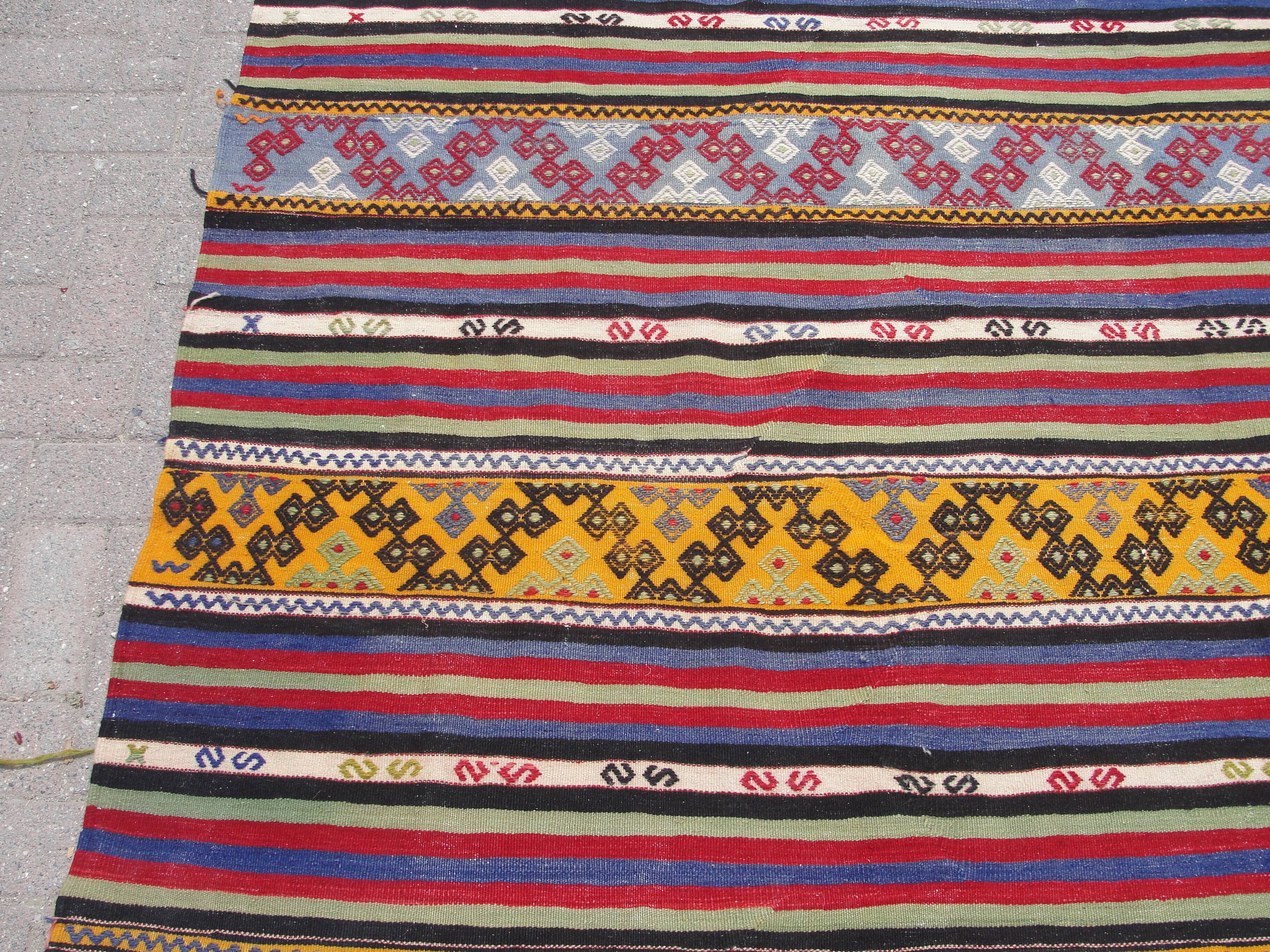 Handmade area kilim rugs for livingroom