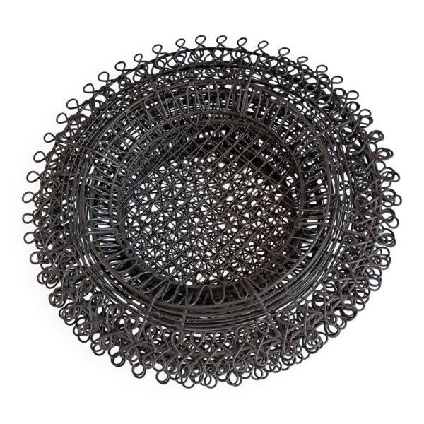 6 assiettes de présentation en métal noir