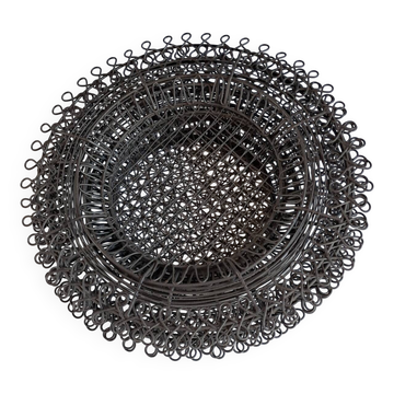 6 assiettes de présentation en métal noir