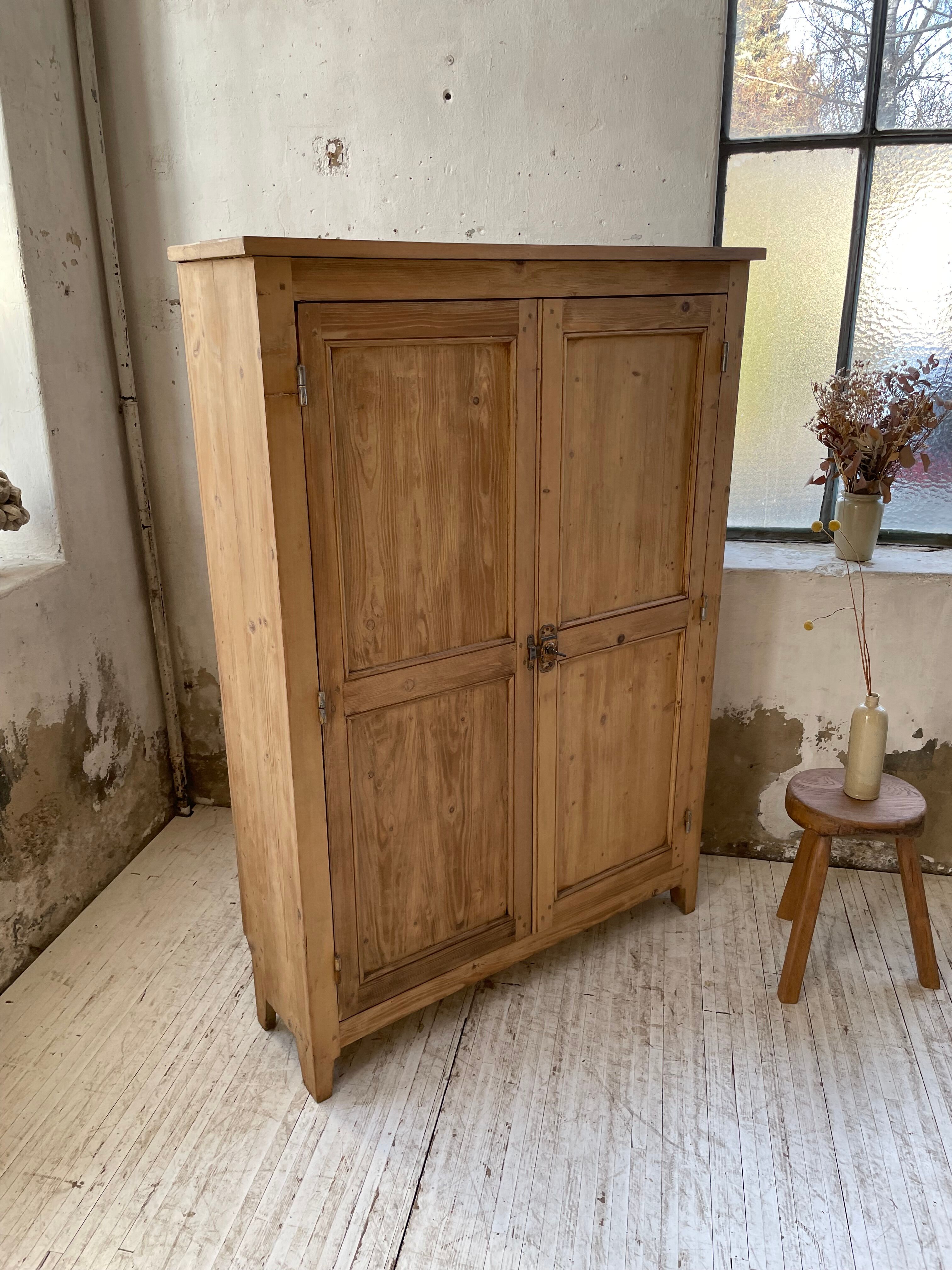 Wooden cabinet cuttery