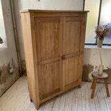 Wooden cabinet cuttery