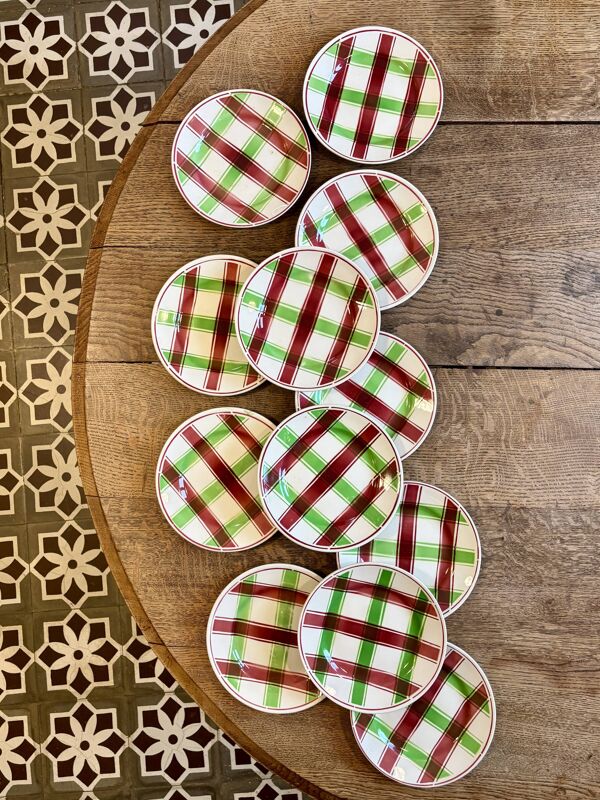 Lot de 12 assiettes dessert anciennes, modèle Sousse de Digoin Sarreguemine