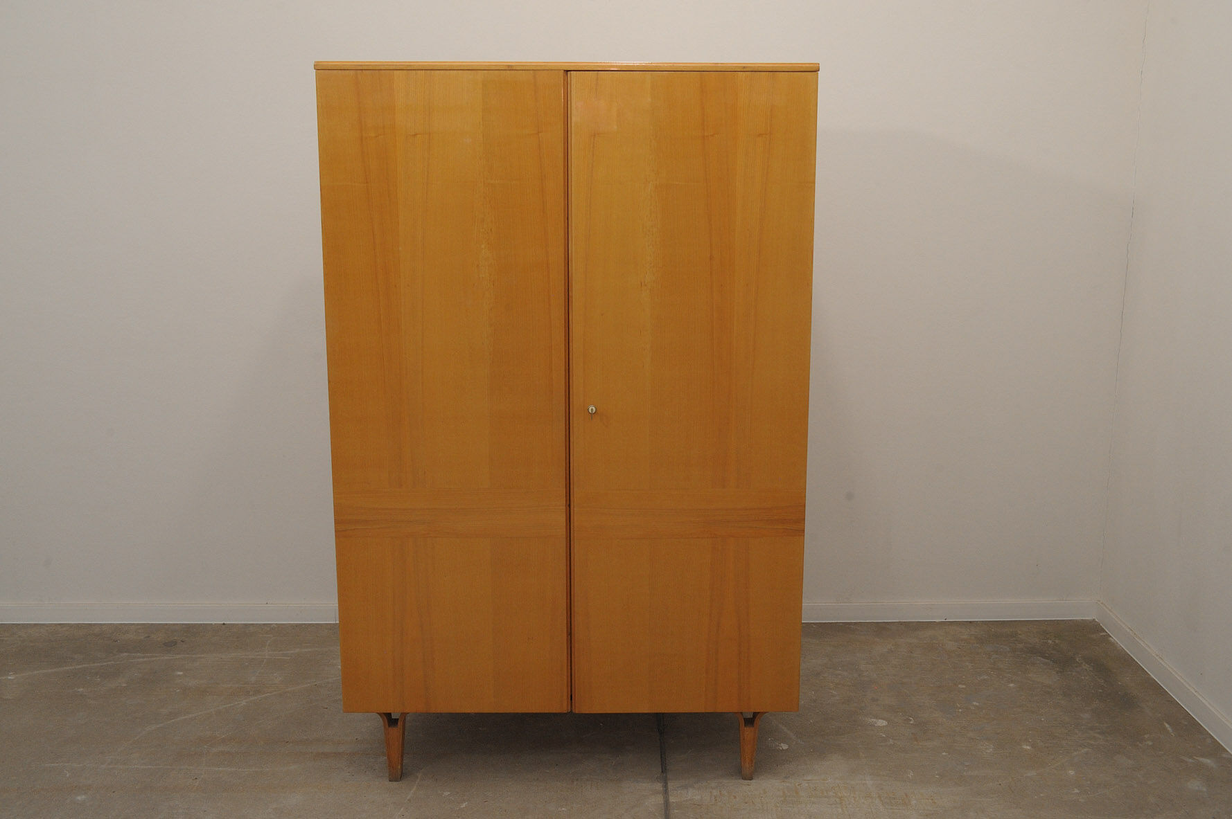 Armoire vintage de Novy Domov, années 1970, Tchécoslovaquie