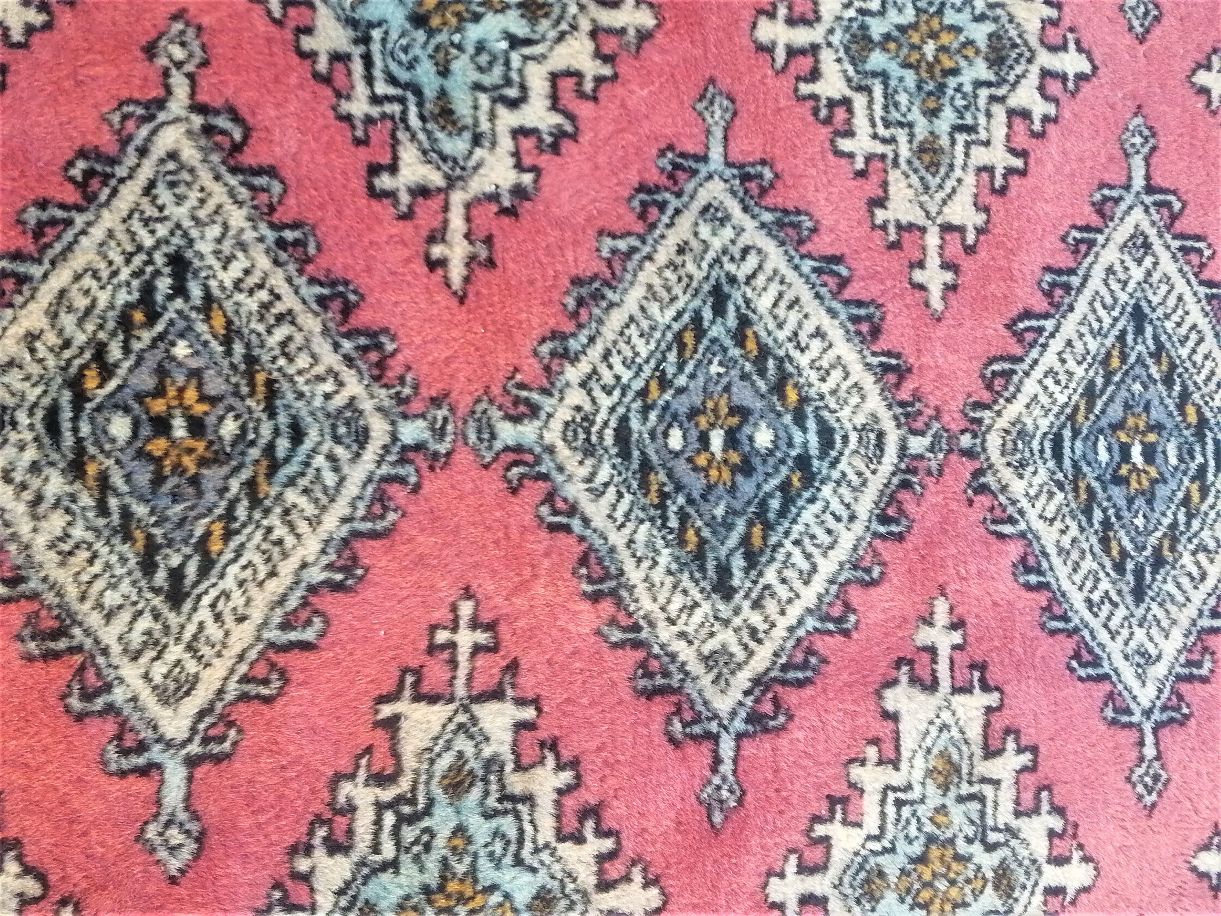 Old oriental carpet. Turkey. 170 x 125 cm.