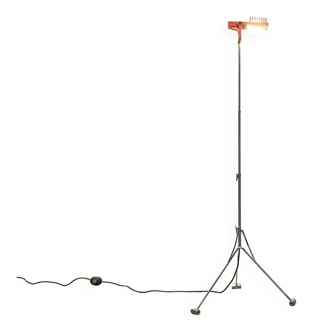 Italian vintage lamp Sintesi Terra foldable on tripod by Ernesto Gismondi for Artemide, 1970s