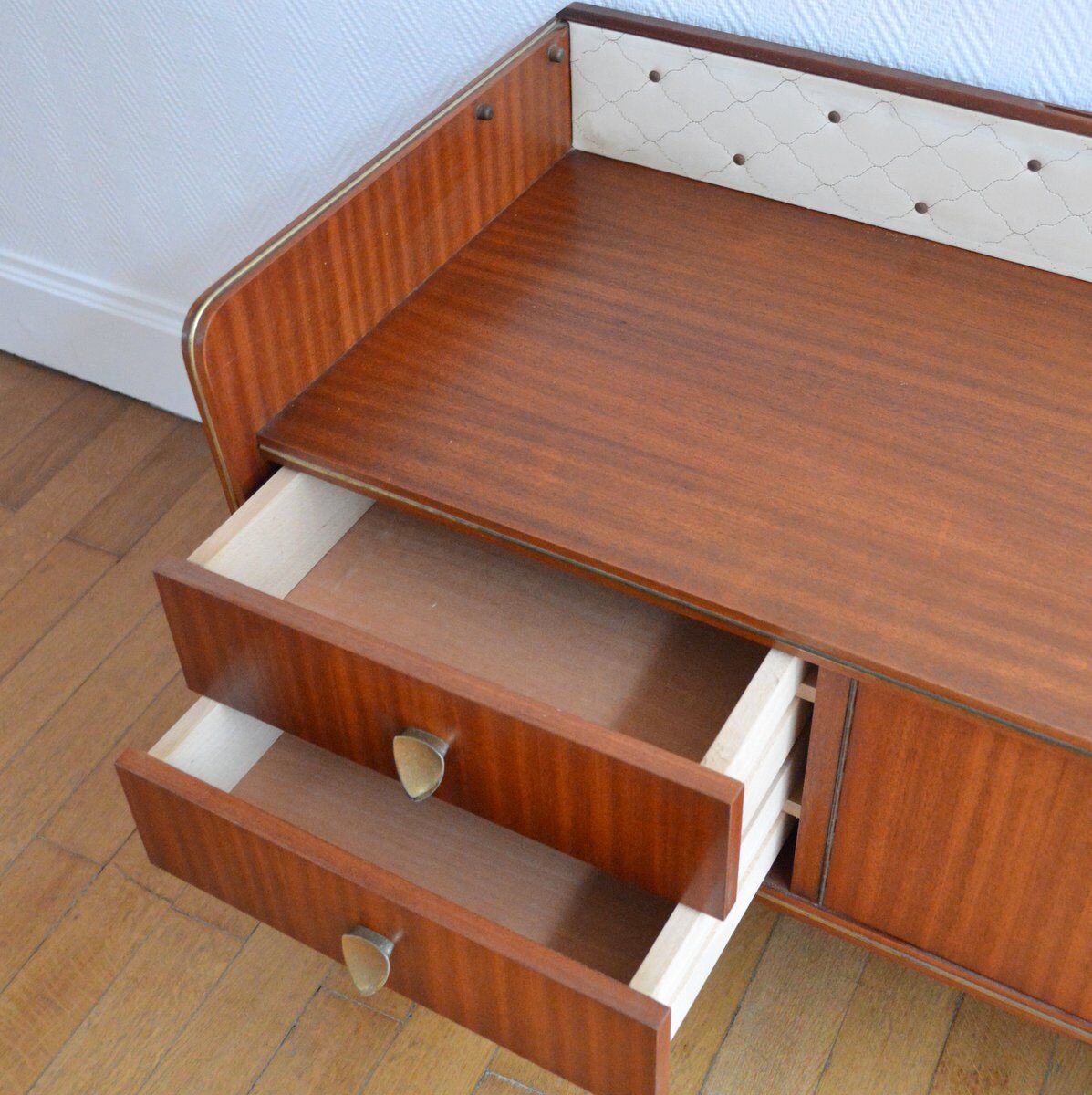 Vintage sidebaord 1960