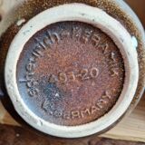 Vintage ceramic vase/pot