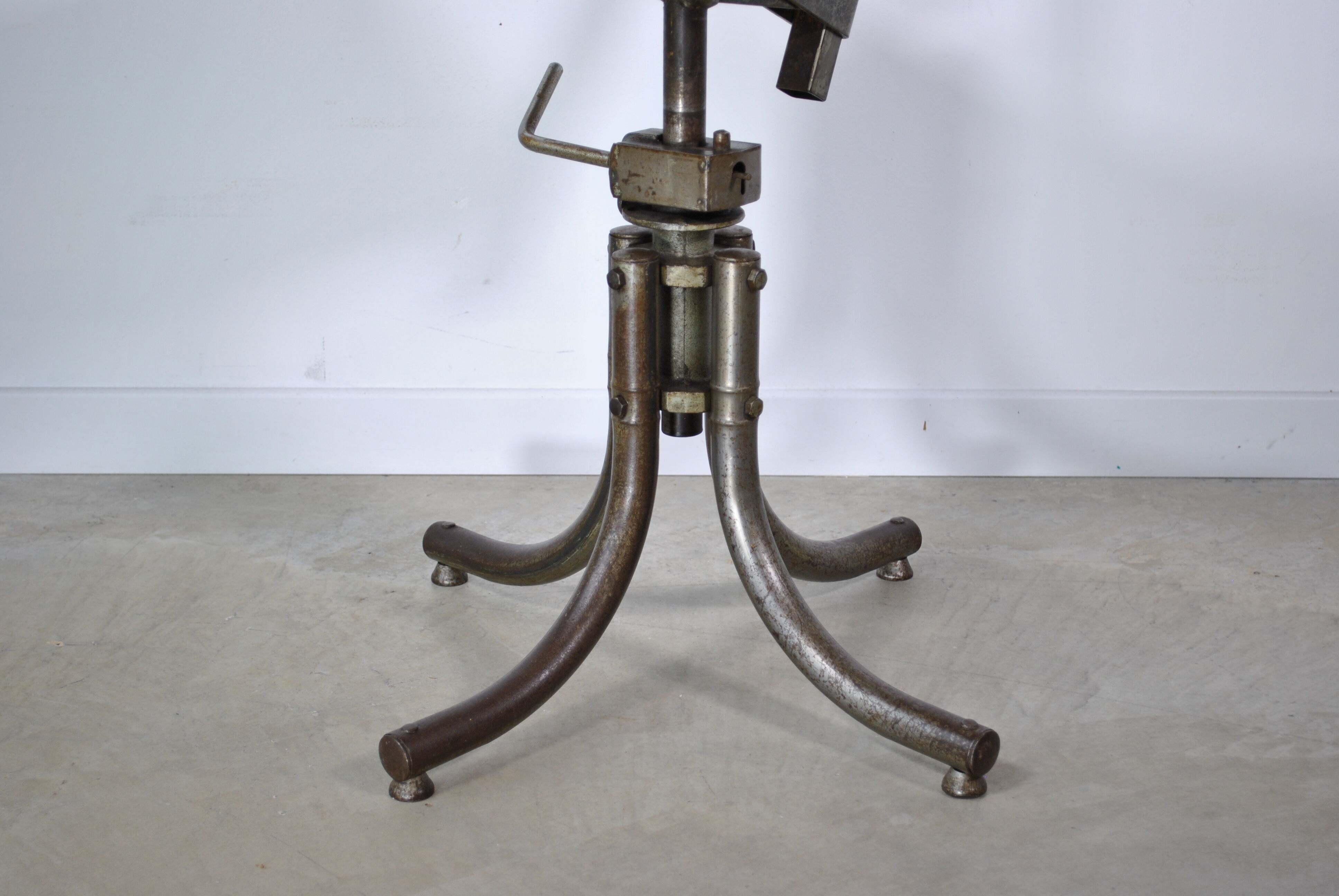 Workshop chair Bienaise 1950