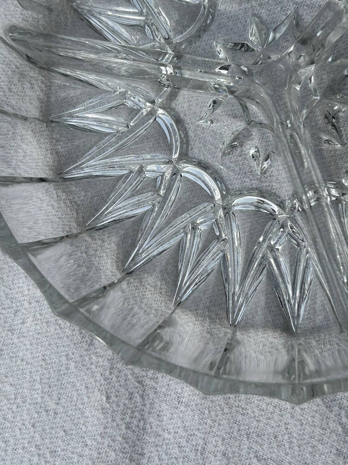 Glass serving dish - Made in France - Mid 20th century