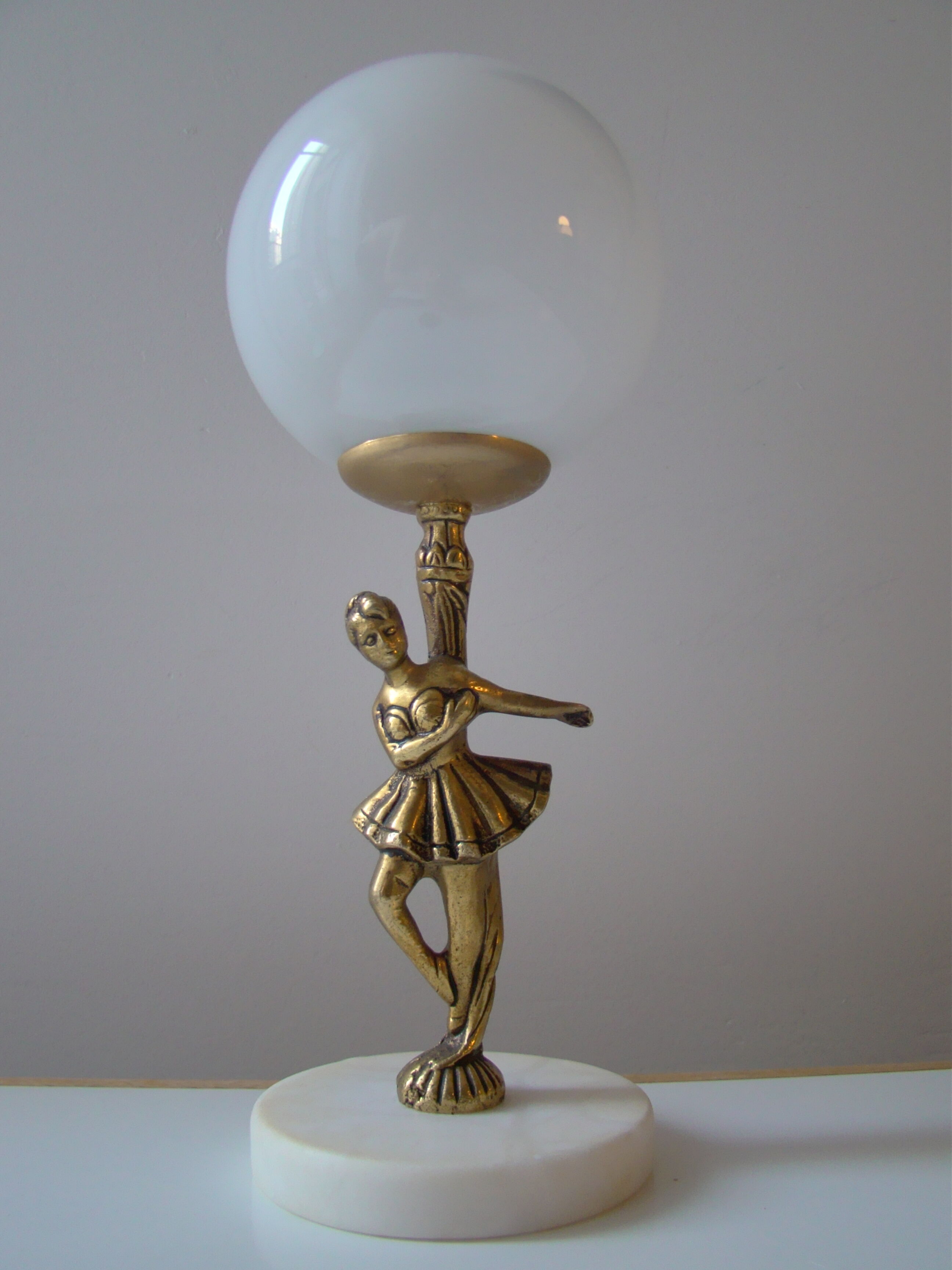 Charming vintage lamp dancer