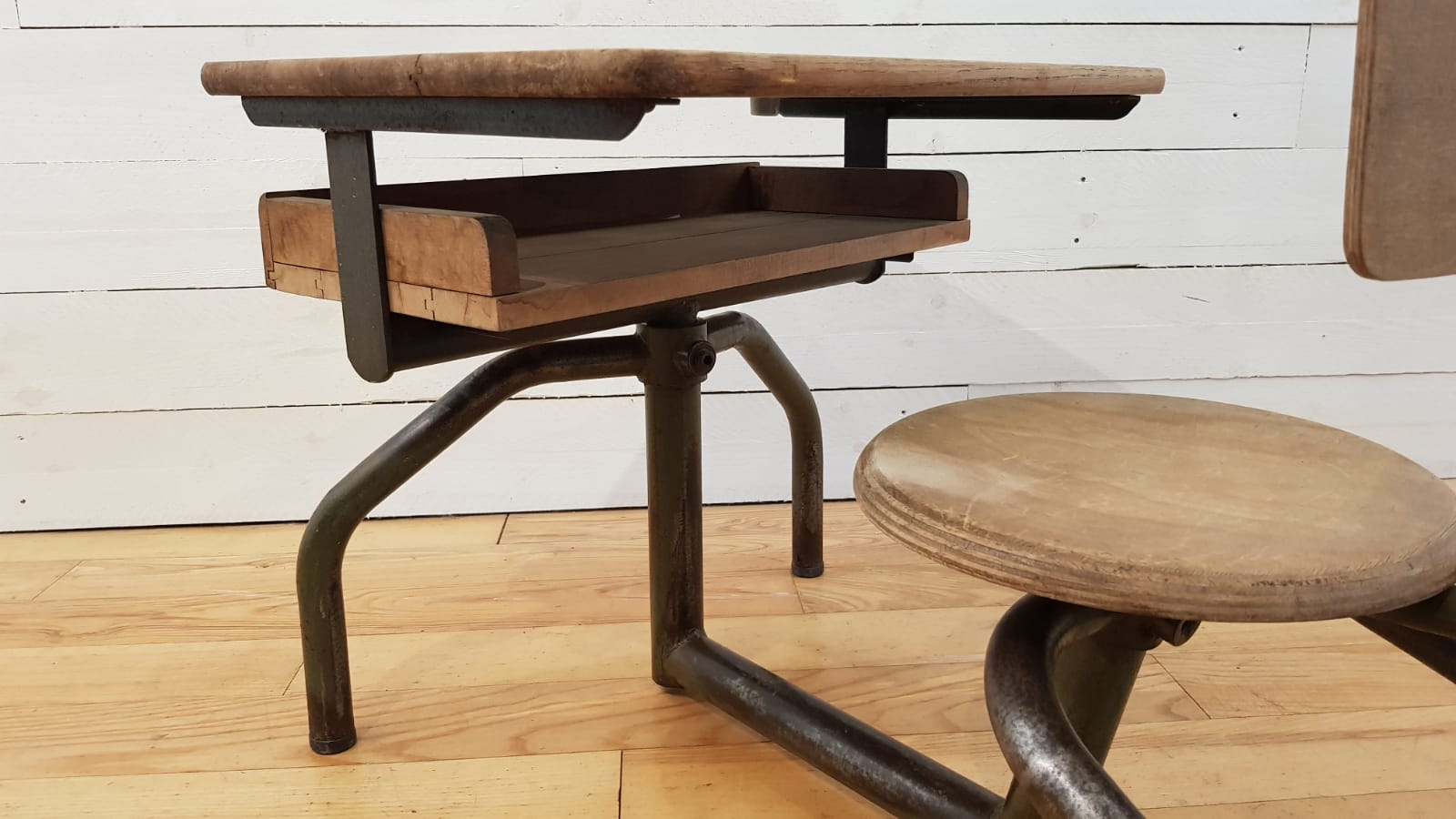 Child desk by Jacques Hitier for Mobilor 1950