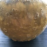 Vase boule relief cratère