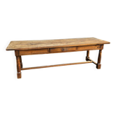 Farm table