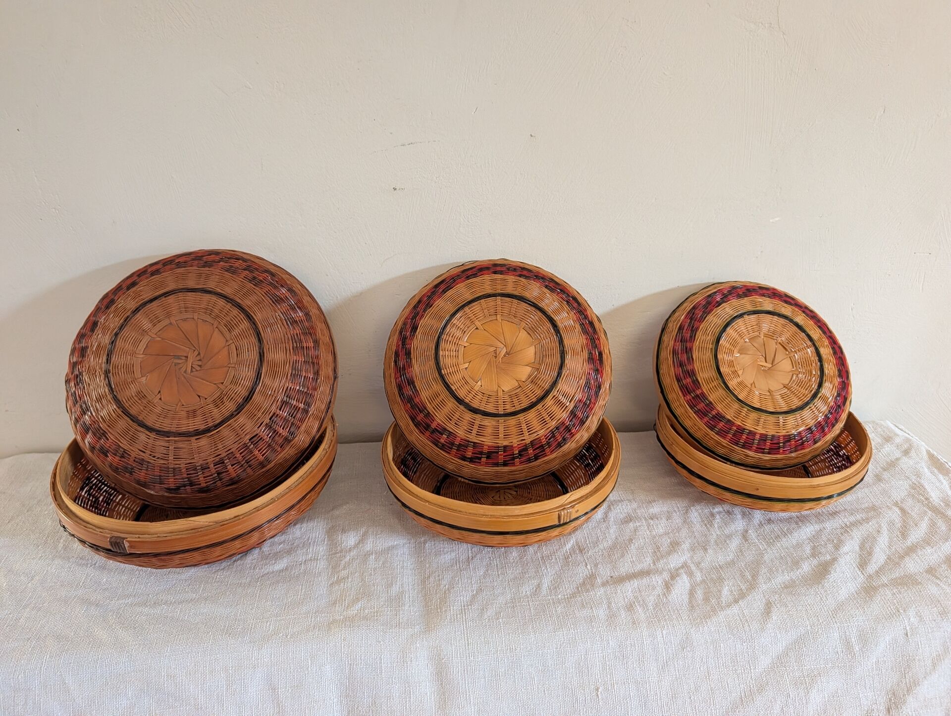 Set of three nesting bamboo boxes – China – 1980s