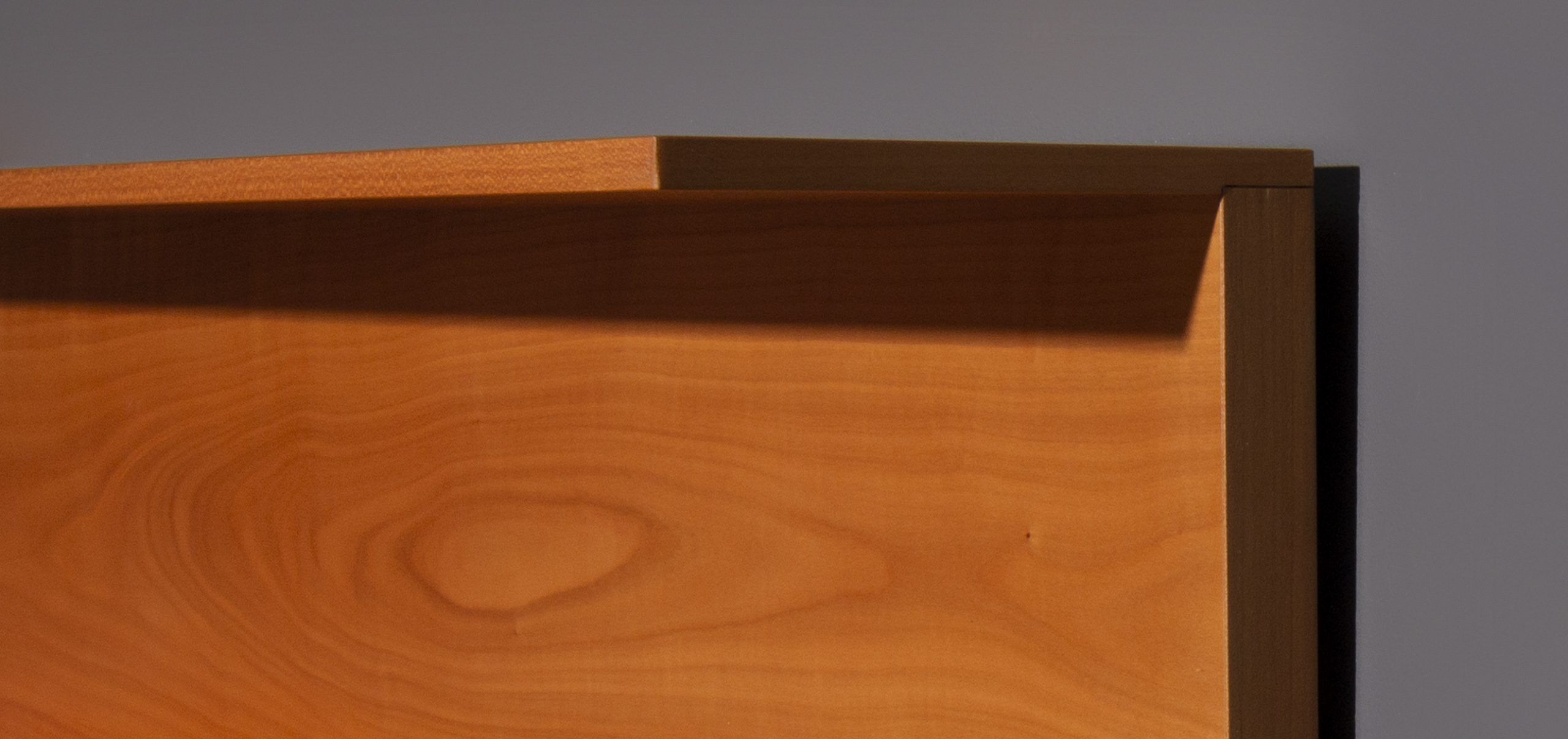 Renz wall shelf in oak width 150 cm wide