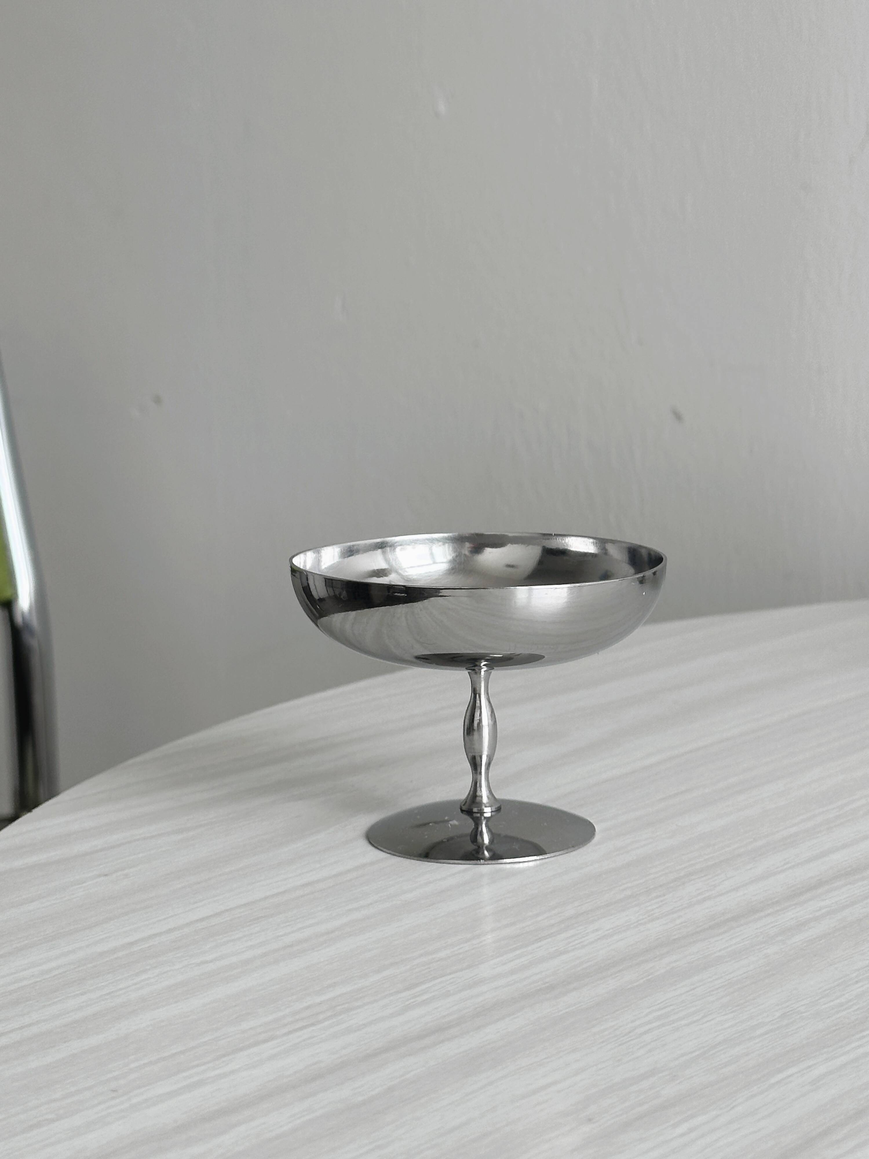 6 matt stainless steel footed bowls, Letang Remy style