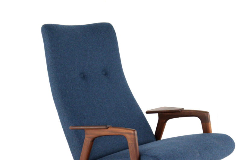 Pastoe Ruster by Yngve Ekstrom Armchair FT08 - new upholstery