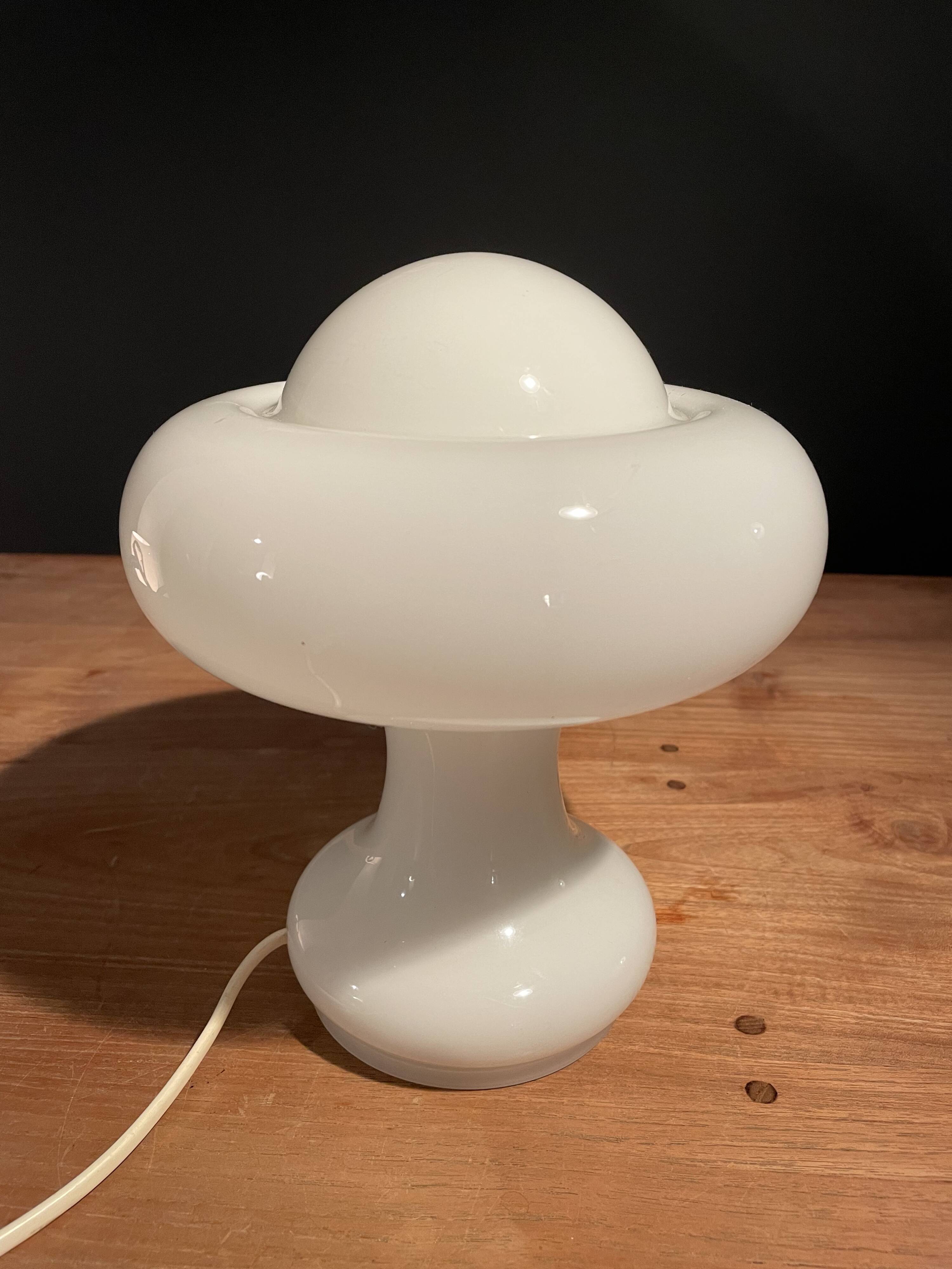 Murano table lamp, opaline glass