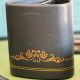 Le Tanneur leather office adornment