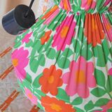 Suspension "kitch" in floral fabric