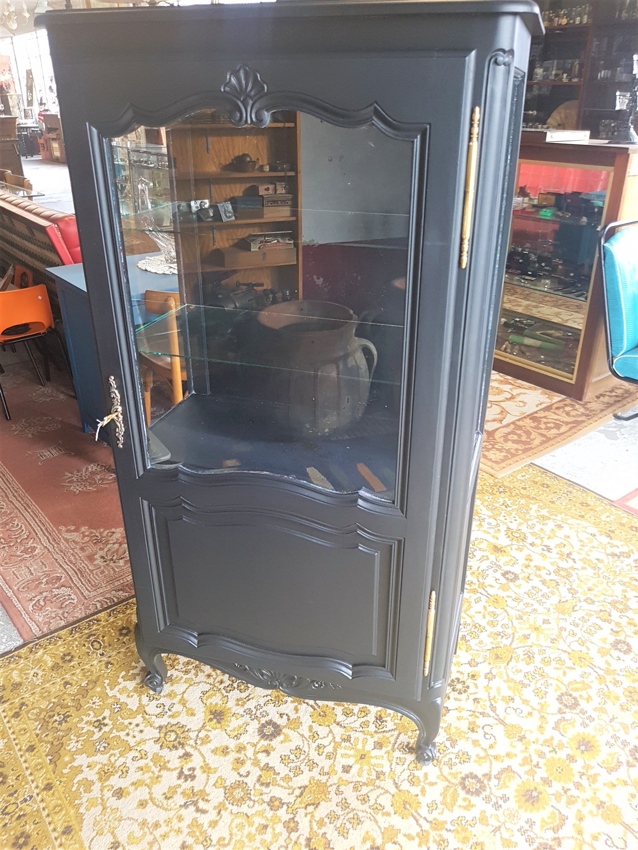 3-sided window wood cabinet