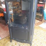 3-sided window wood cabinet