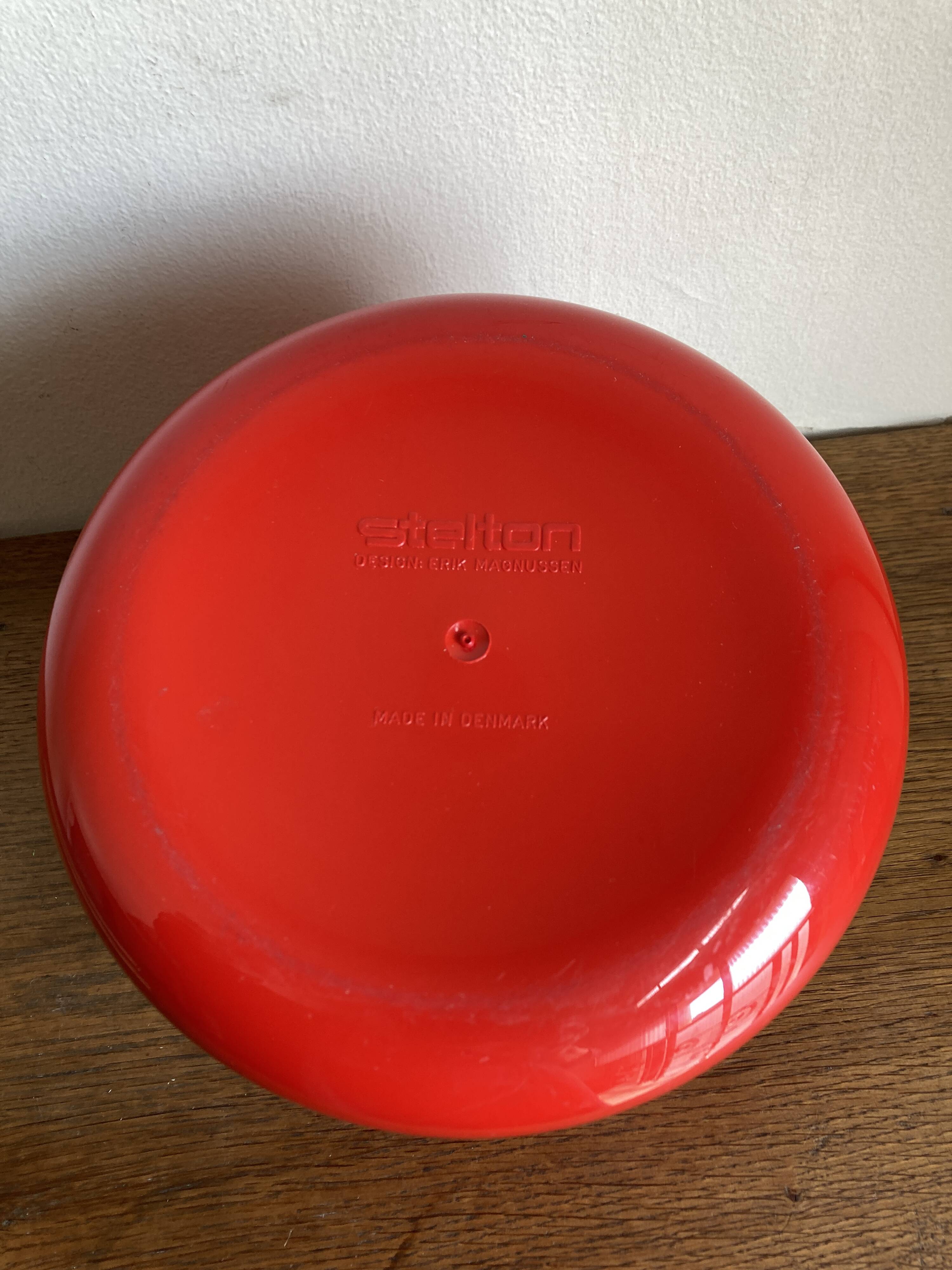 Stelton Denmark ice bucket in red ABS, Space Age pop 1960.