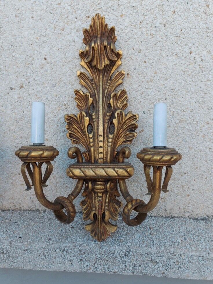 Pair of carved gilded wooden wall light