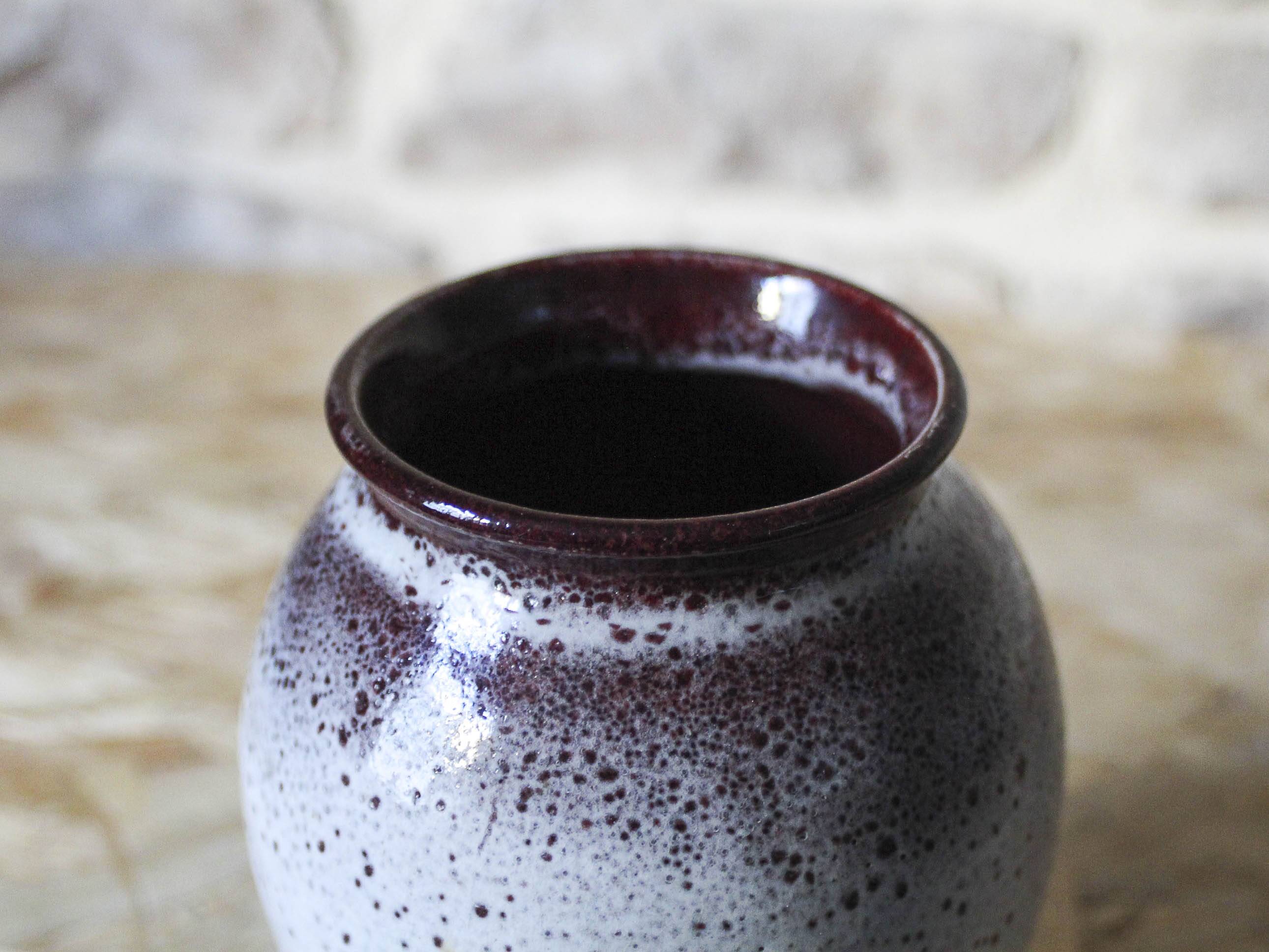 Vase en céramique émaillé signé Rouhier