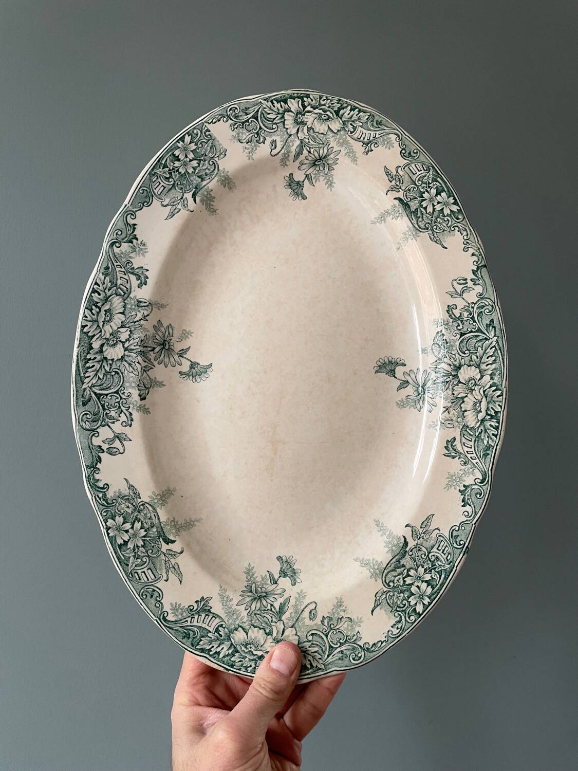 Série de plats ovales Terre de Fer 1900
