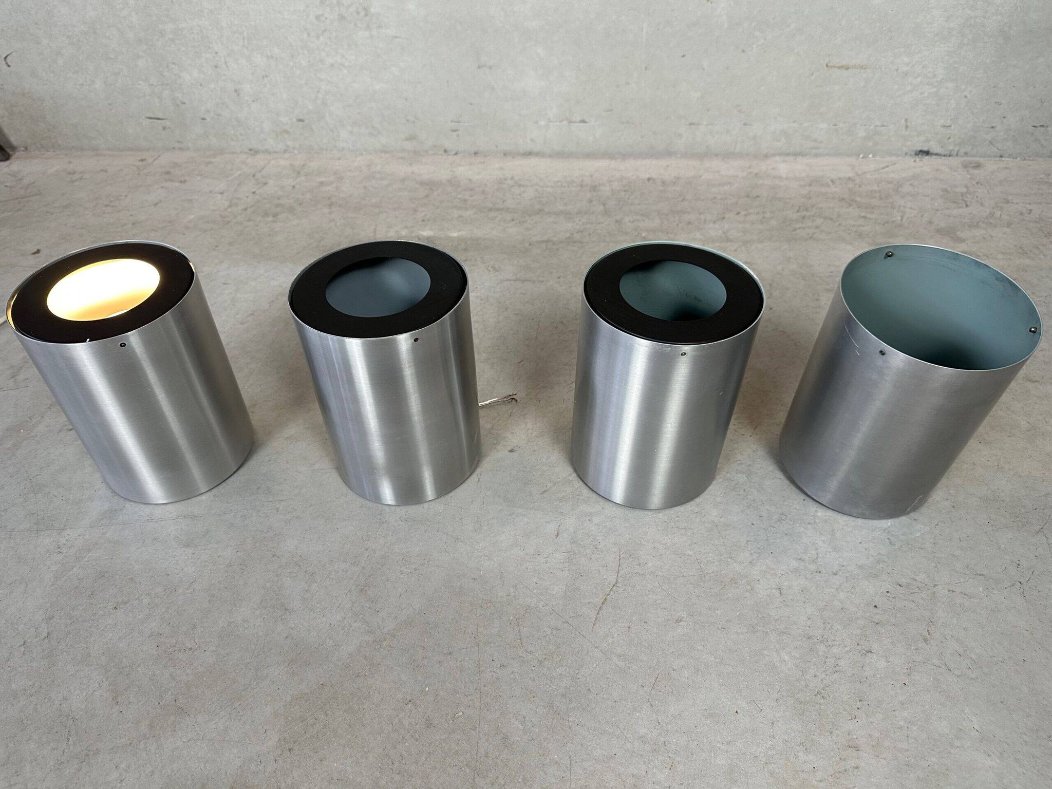 4x lampes de plafond en métal cylindriques vintage RAAK