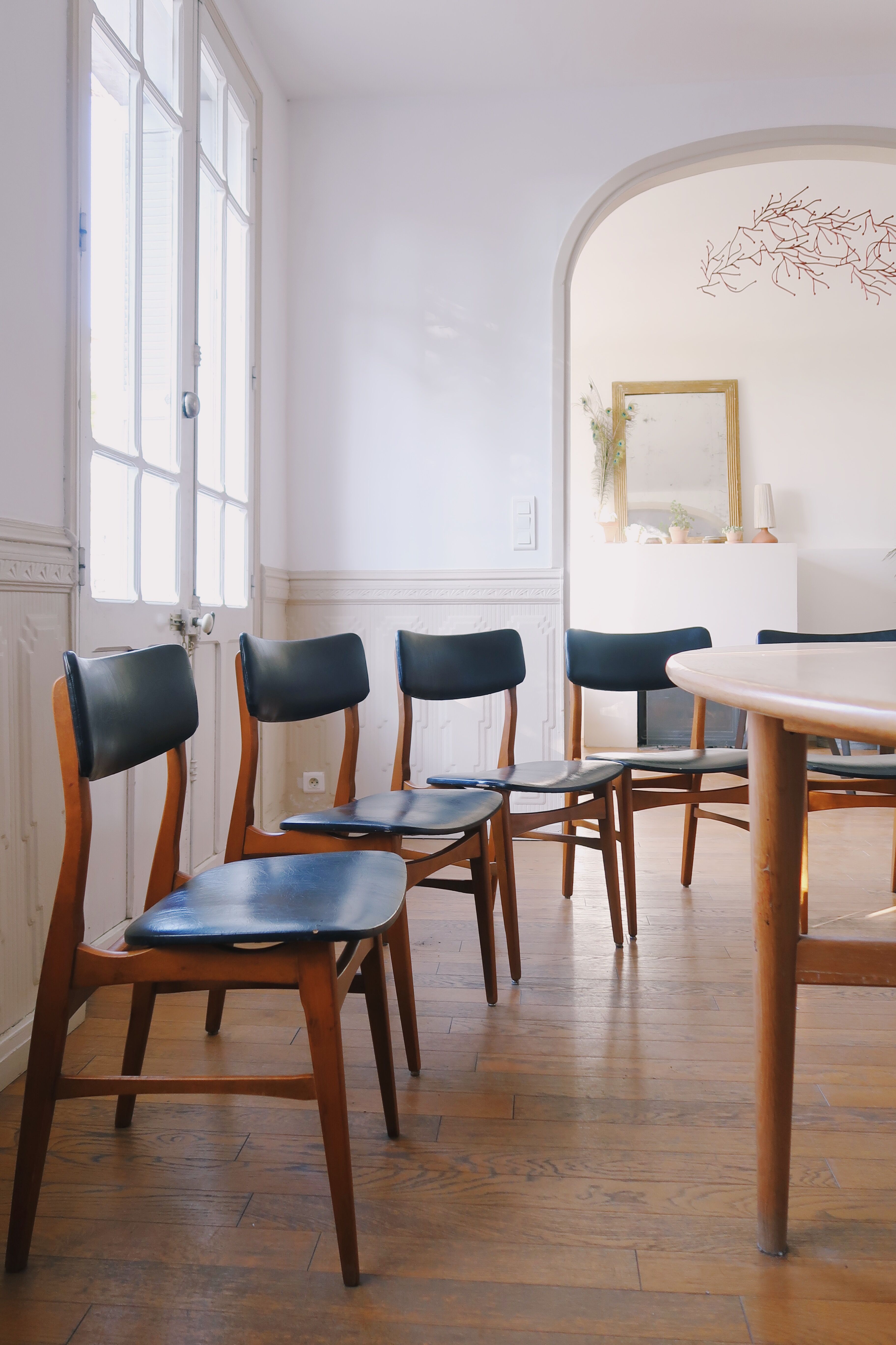 Lot de 6 chaises scandinaves skaï noir