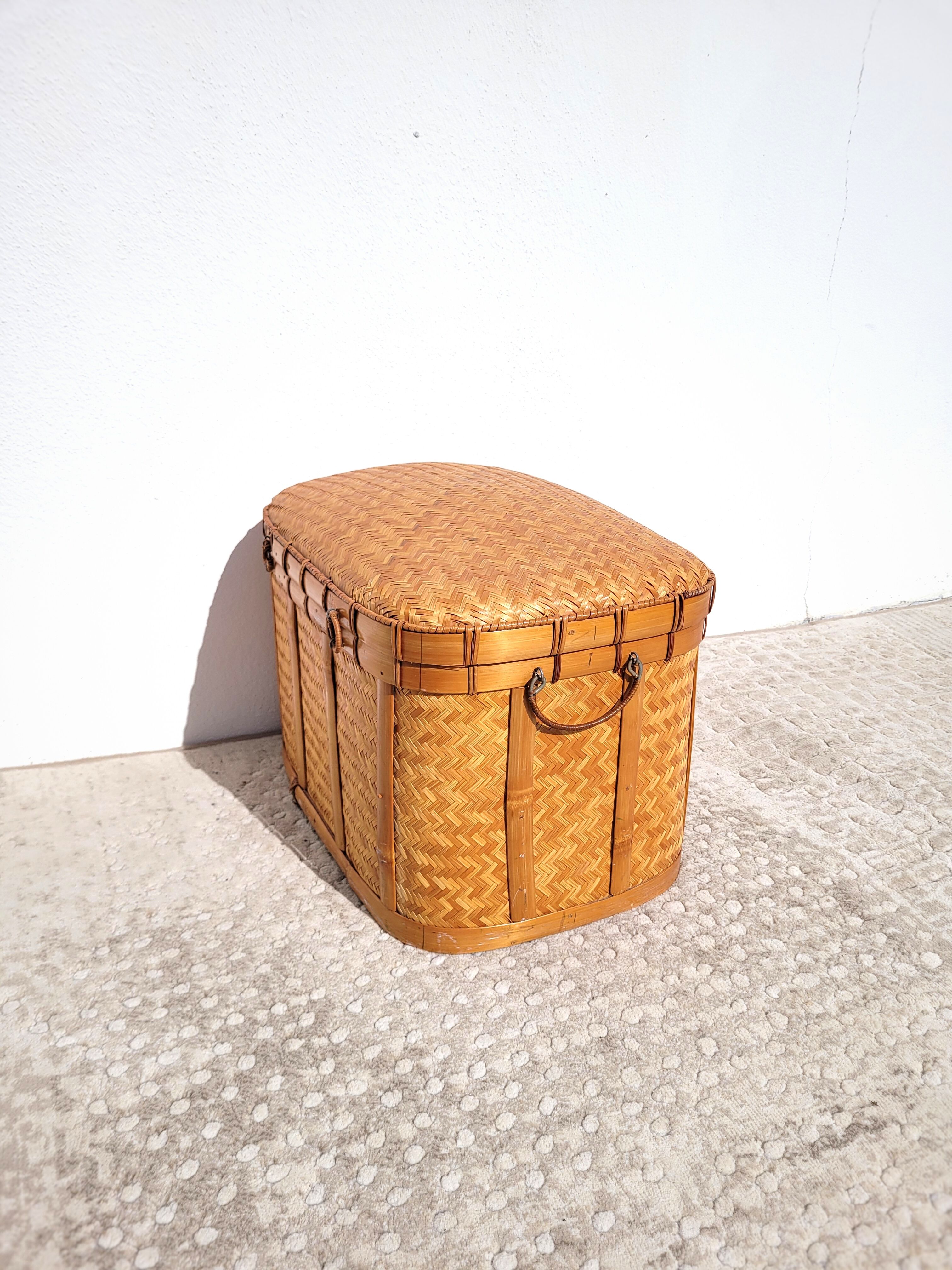 Chest bamboo trunk