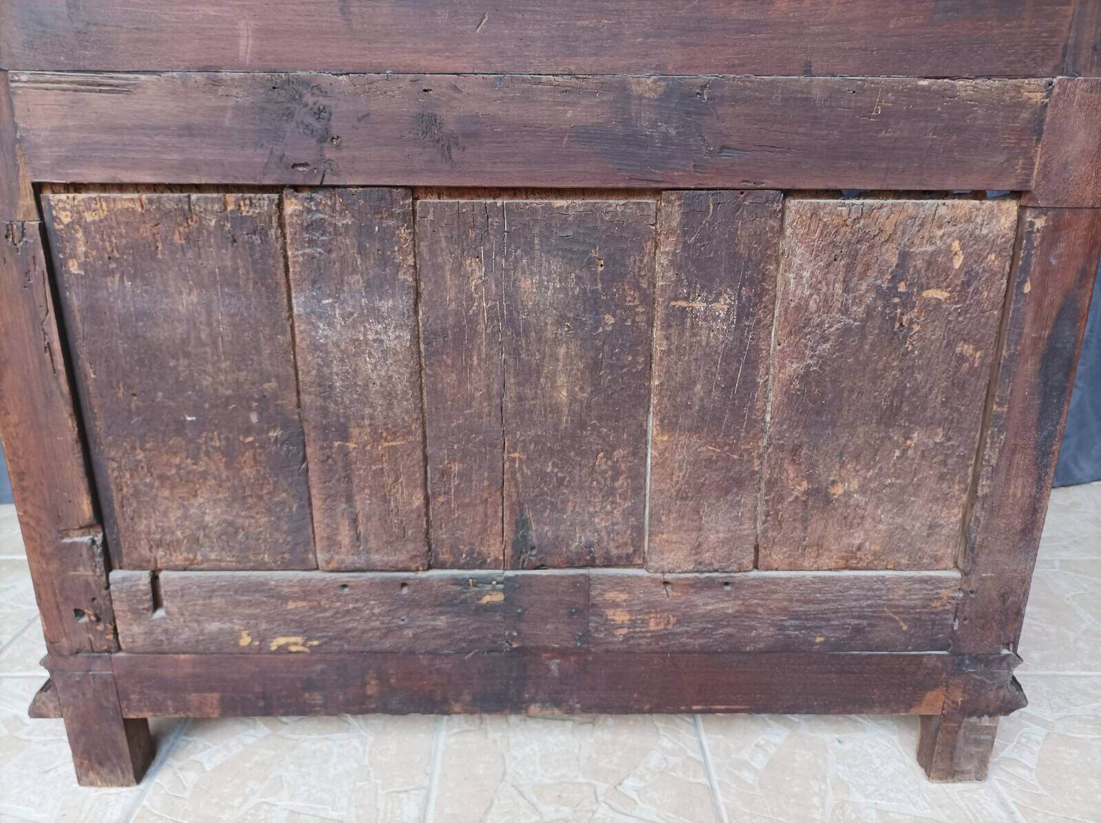 Renaissance oak carved buffet cabinet