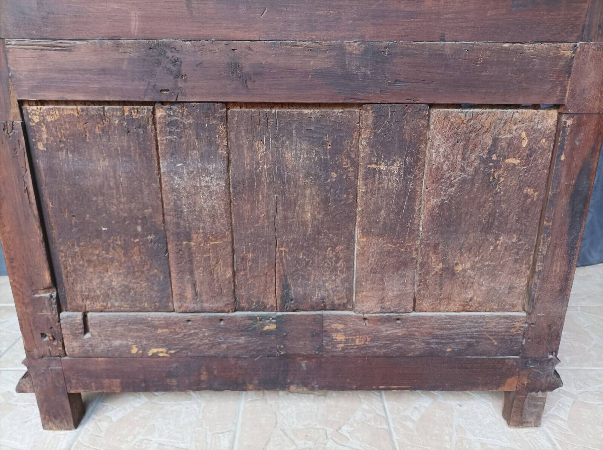 Renaissance oak carved buffet cabinet