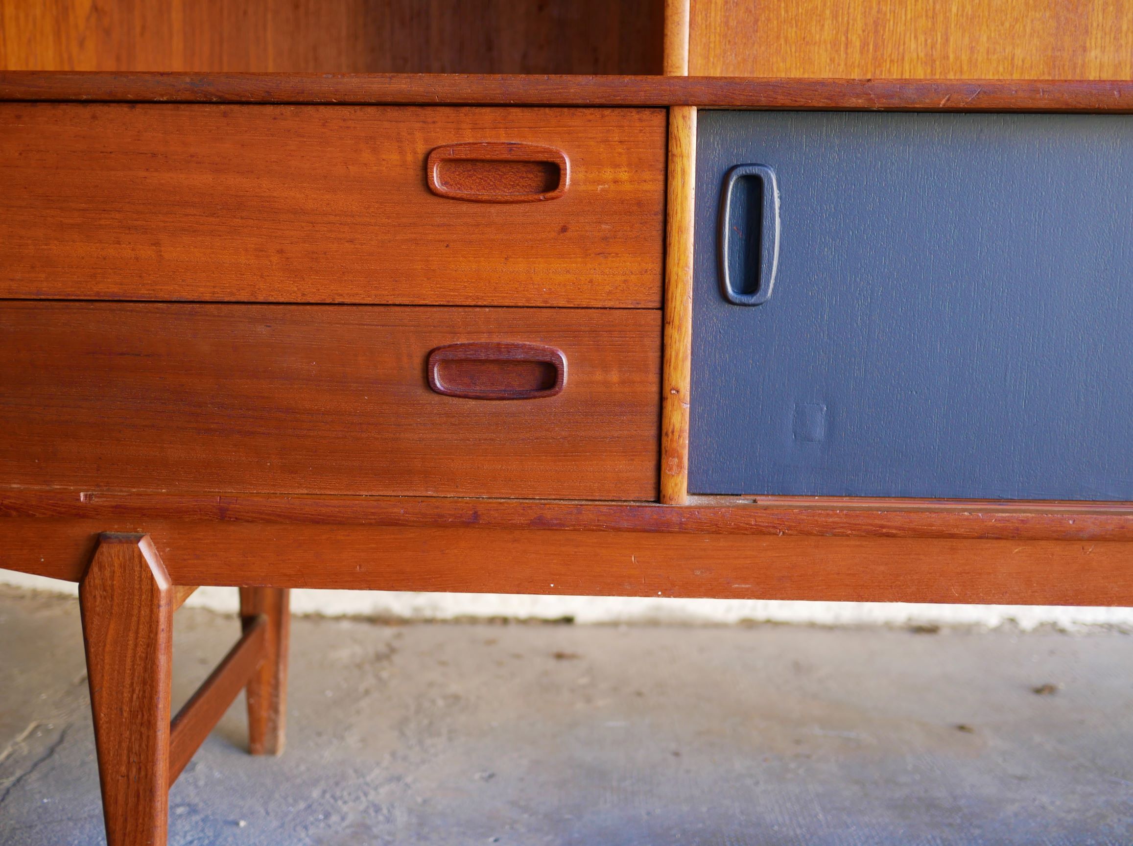 Scandinavian buffet teak model "Tilburg" by O.M.F Omer Meubel Fabriek to Samcom Lefèvre editions