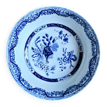 Blue porcelain East India Company salad bowl