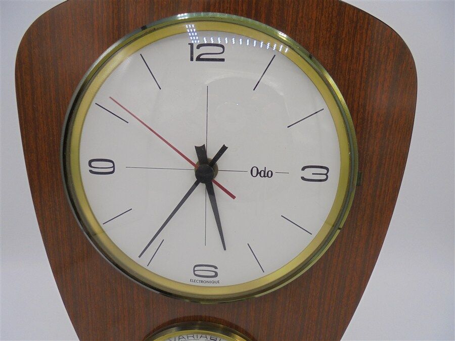 Pendule en formica