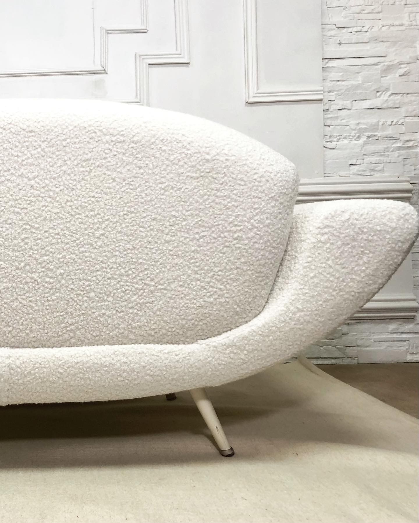Vintage sofa bench 2 places in curly wool
