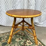 Petite table en rotin