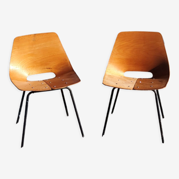 Pair of tonneau chairs by Pierre Guariche plywood base tubes 1954